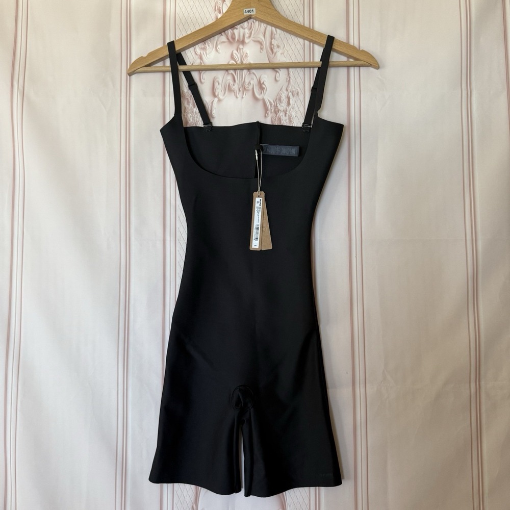 NWT SKIMS BODY ZONED OPEN BUST Mid Thigh BODYSUIT Onyx Black Size Small $88